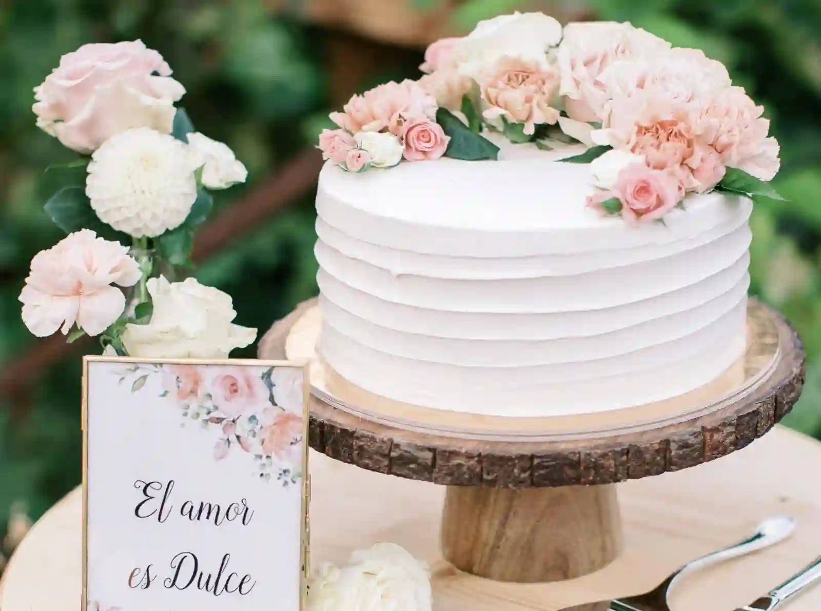 bolos de casamento simples