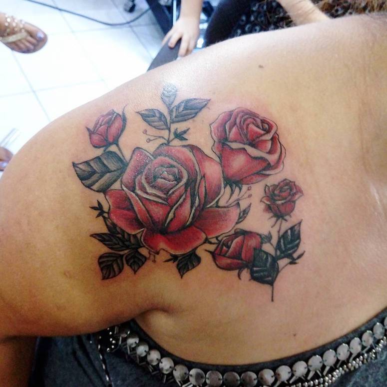 tatuagens no ombro femininas