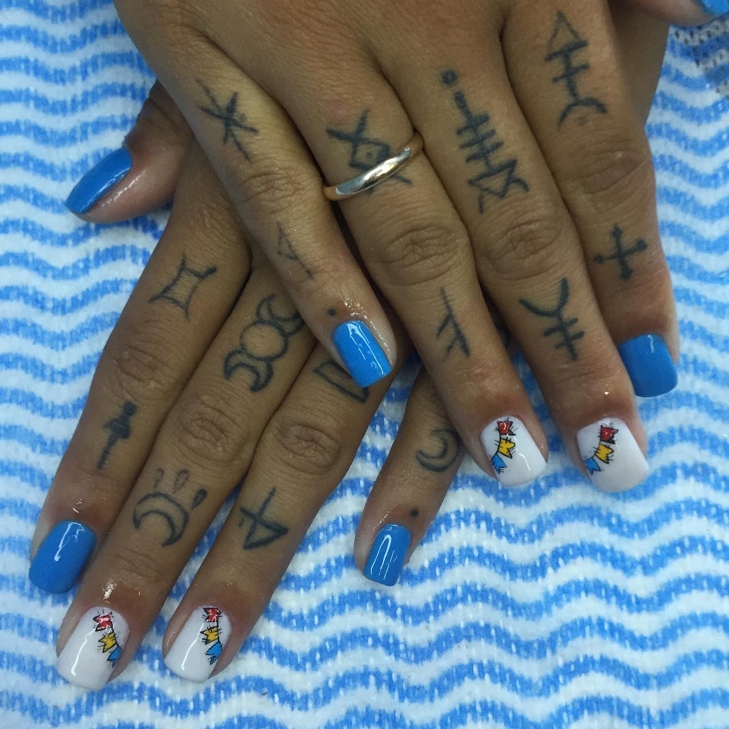 unhas para festa junina