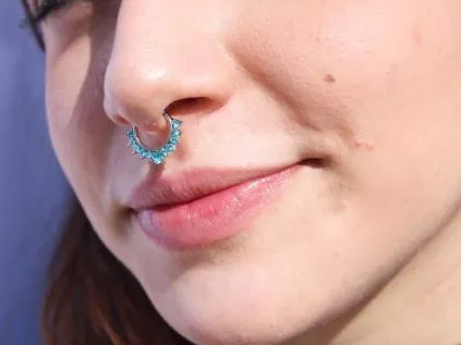 Piercing sobrancelha: guia completo de dicas e cuidados